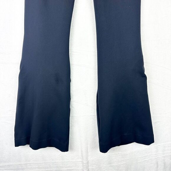 Spanx The Perfect Pant Hi Rise Flare Size Medium Classic Navy Blue - Picture 10 of 12